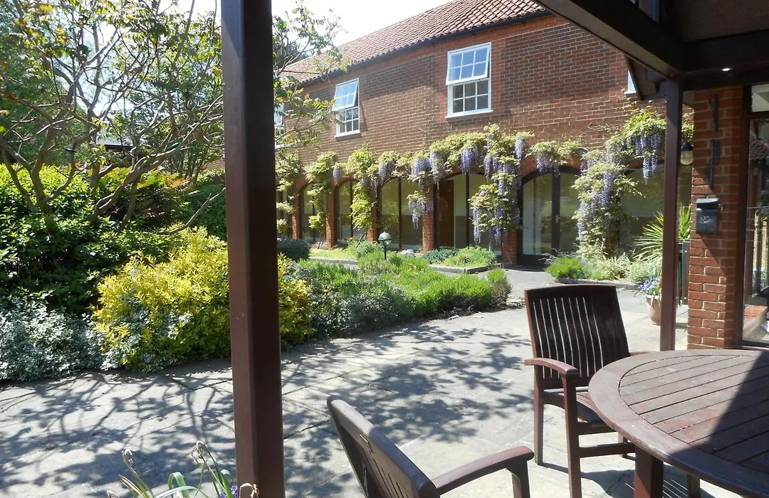 Knights Hill Hotel & Spa-1